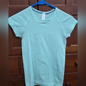 Ivivva swiftly top 10